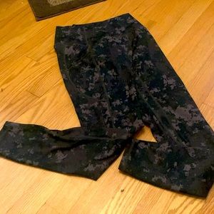 Full length. Digital camo pattern. Pockets. Size small. Never worn.